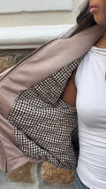 VESTE SOLENE