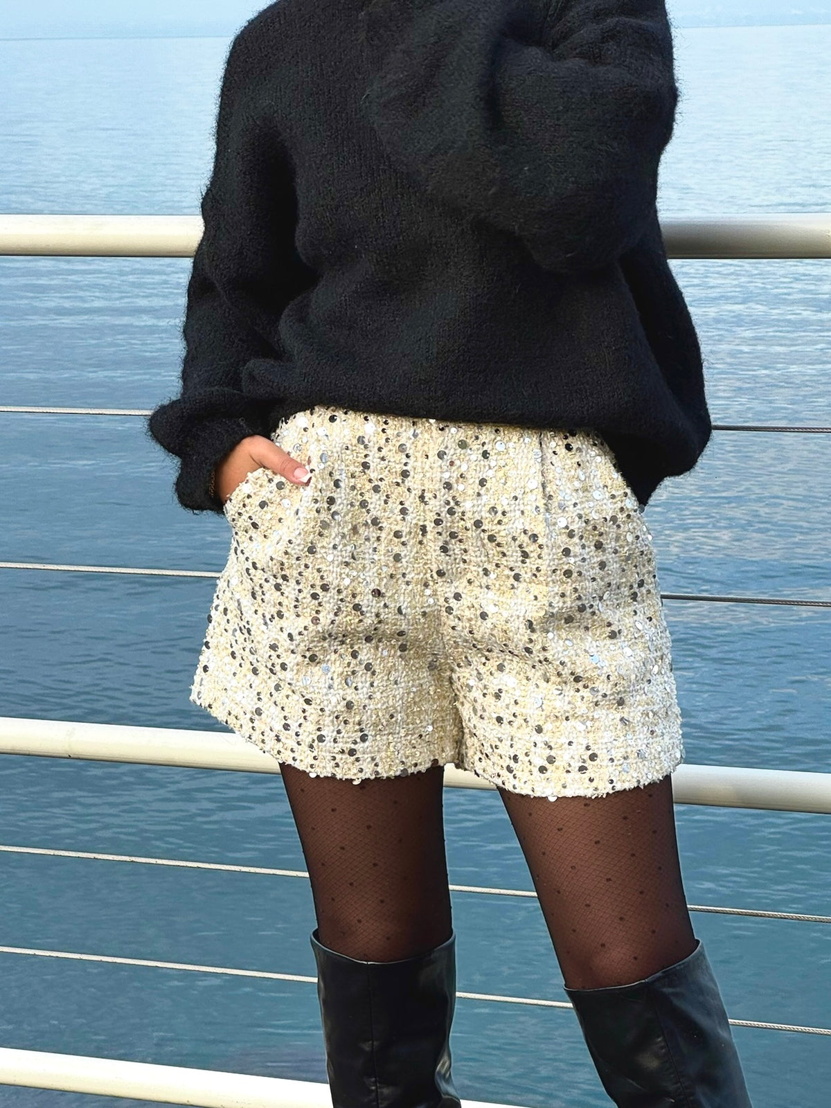 SHORT STRASS